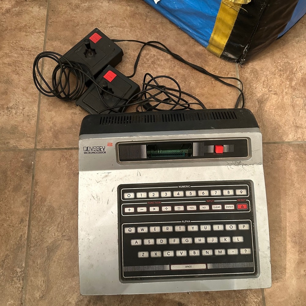 Magnavox Odyssey 2 Video Game‎ System Console with 2 Joysticks Silver Black 1978